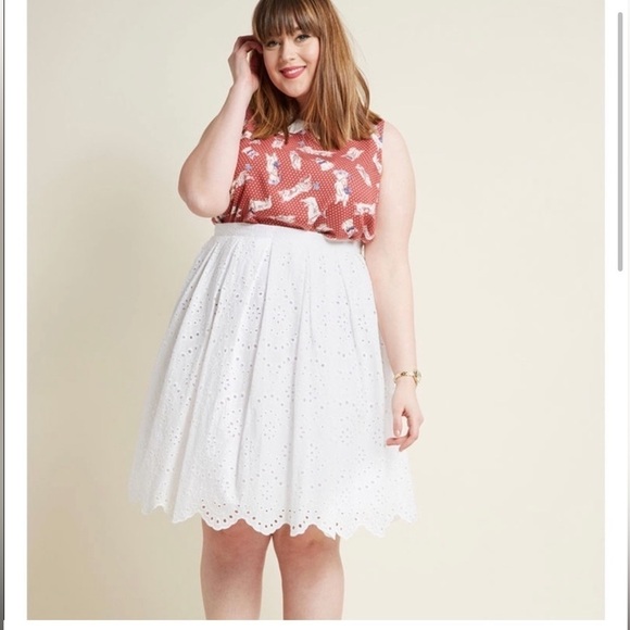 ModCloth White Lace Eyelet A-Line Skirt 1X - Picture 2 of 9